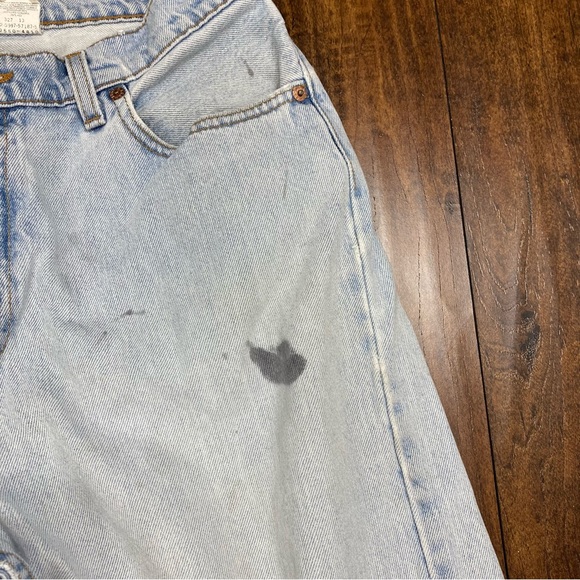 LEVI’S Ladies 560 Jeans VINTAGE DISTRESSED Loose Fit 90s Size 13 JR M Light Wash - Picture 14 of 16